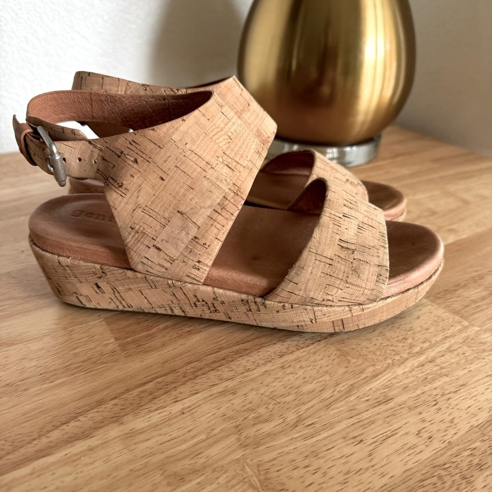 Gentle Souls by Kenneth Cole Women's Lori Platform Sandals Size 7.5 - Picture 2 of 15
